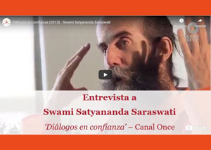 entrevista-a-swami-satyananda-saraswati-dialogos-en-confianza-canal-one-advaitavidya